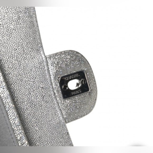 **SOLD** CHANEL Glittered Metallic Caviar Medium Double Flap LIMITED EDITION - Picture 4 of 12